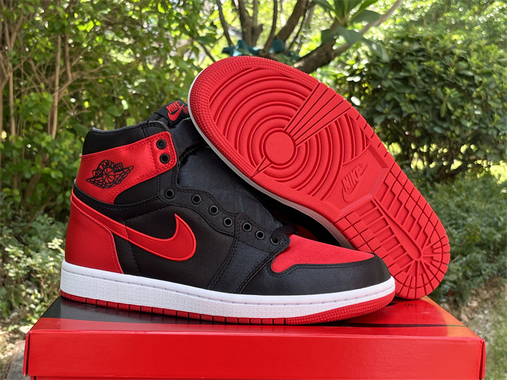 Authentic Air Jordan 1 High OG WMNS “Satin Bred”