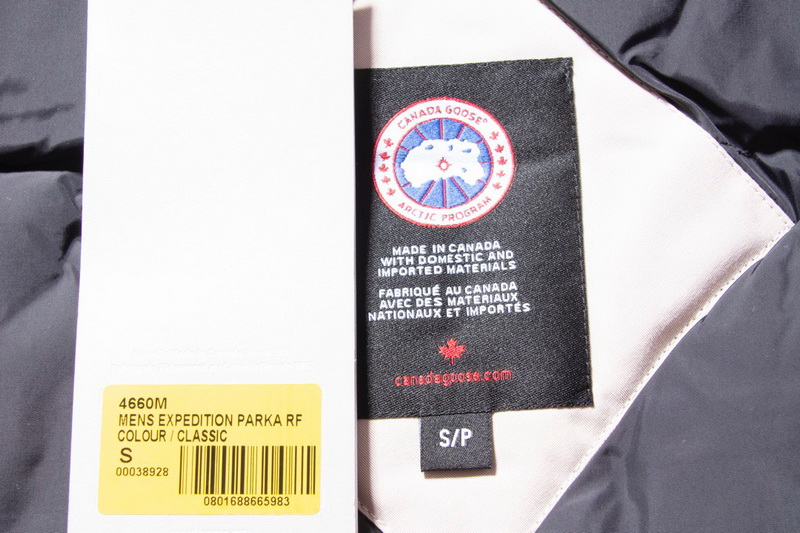 Canada Goose Down Jacket 08 With Removable Real coyote fur ruff Men-004