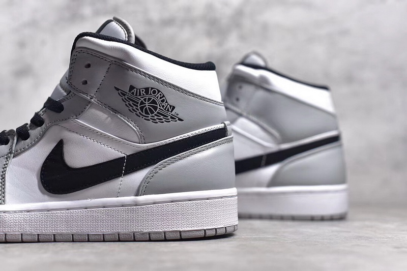 Authentic Air Jordan 1 Mid “Light Smoke Grey”