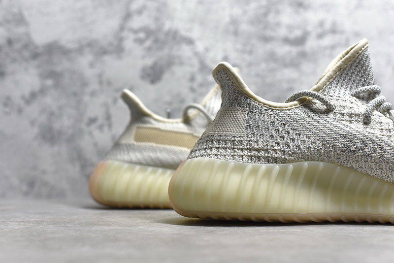 Authentic Yeezy 350 V2“Lundmarks” (full reflective)