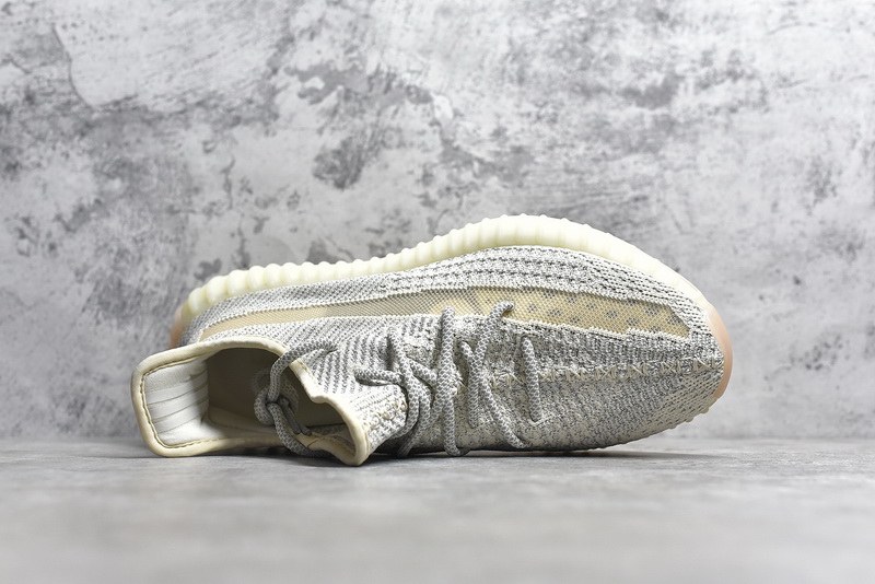 Authentic Yeezy 350 V2“Lundmarks” (full reflective)