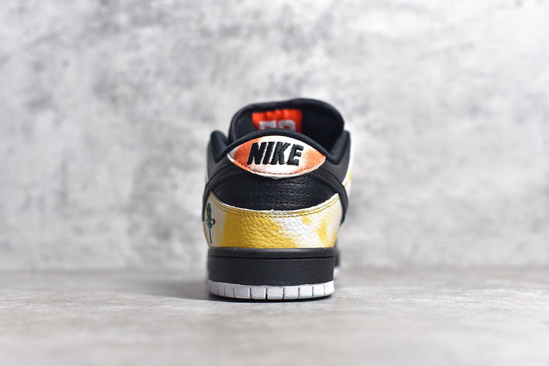 Authentic Nike SB Dunk Low Pro QS 