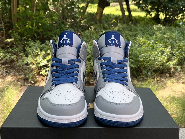 Authentic Air Jordan 1 Mid “True Blue”