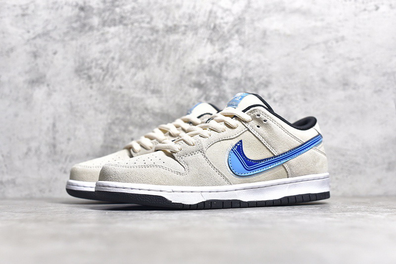 Authentic Nike SB Dunk Low Pro 