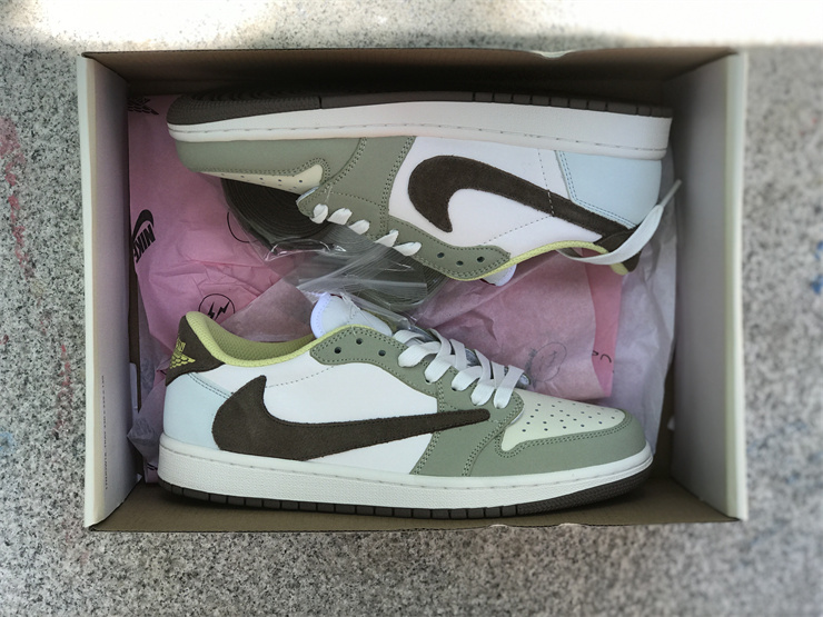 Authentic Travis Scott x Air Jordan 1