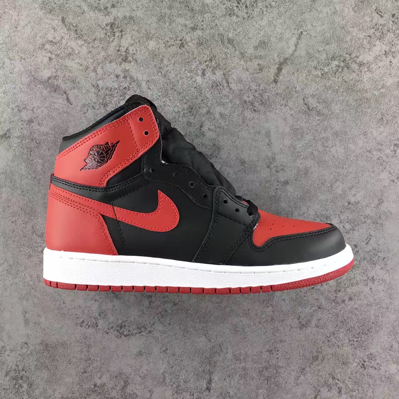 Authentic Air Jordan 1 GS Banned