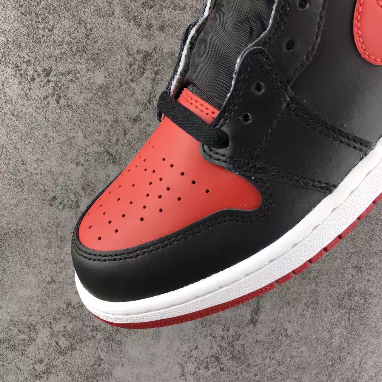 Authentic Air Jordan 1 GS Banned