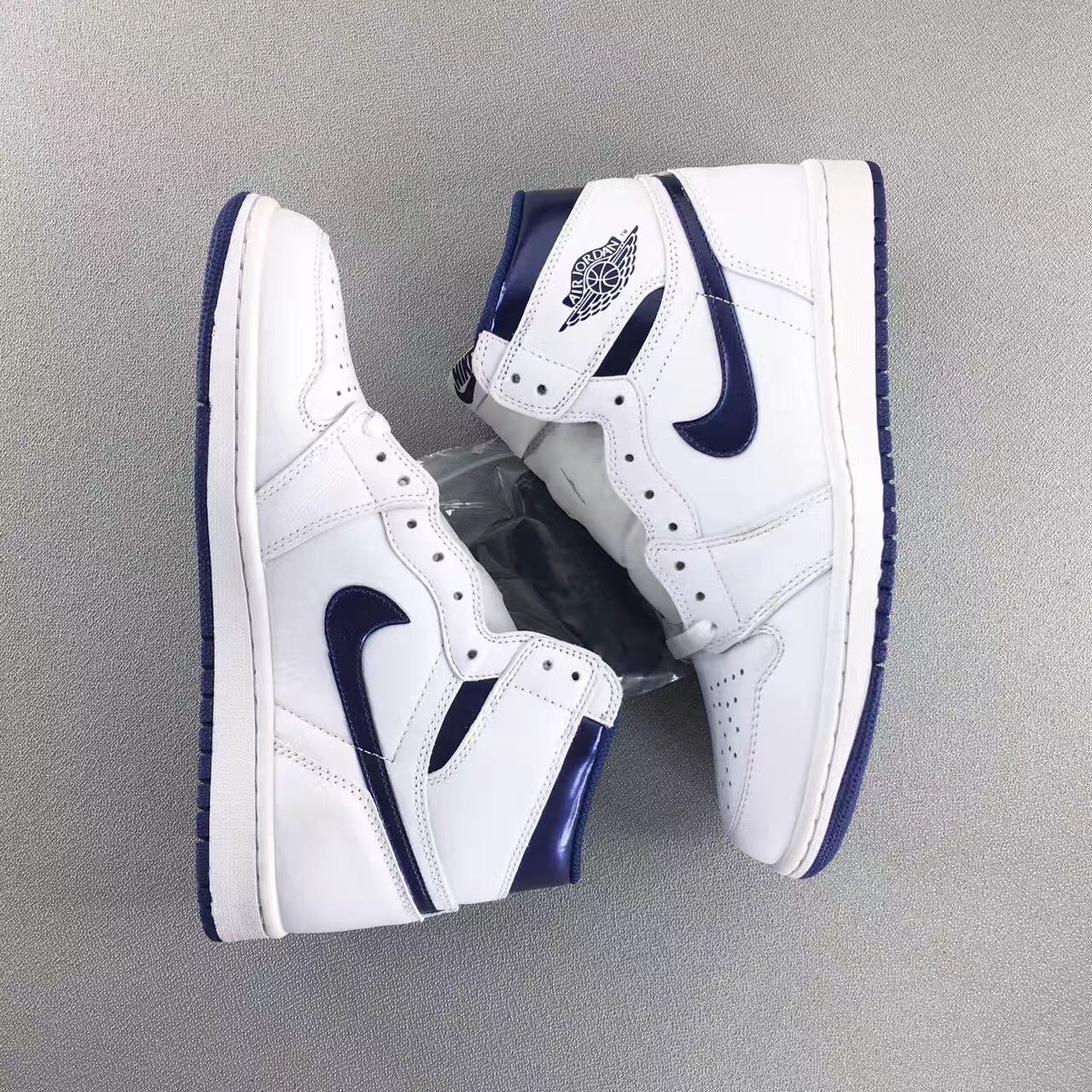 Authentic Air Jordan 1 Metallic Navy