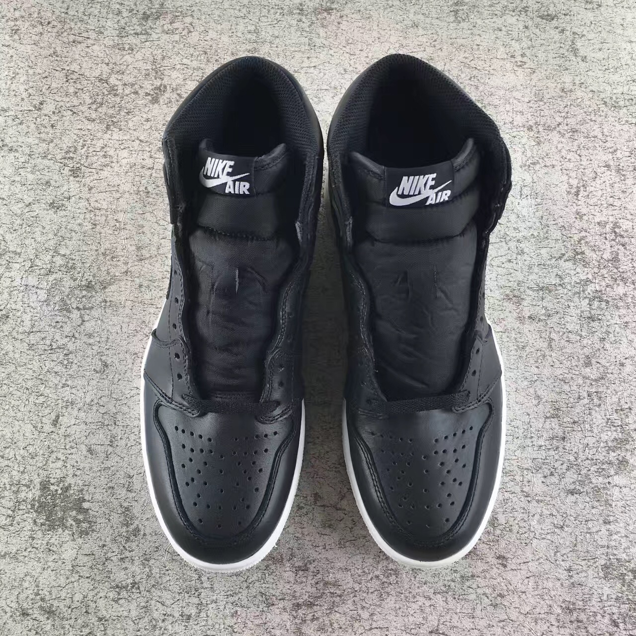 Authentic Air Jordan 1 Oreo