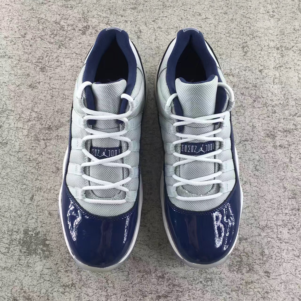 Authentic Air Jordan 11 GS Low Georgetown