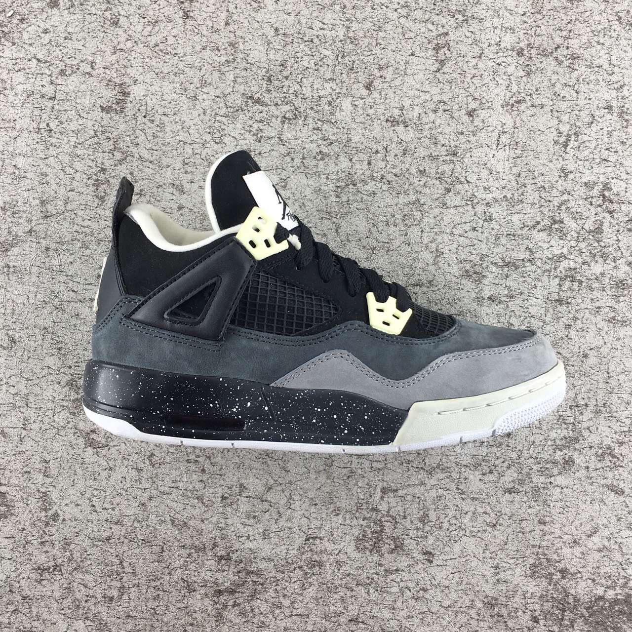 Authentic Air Jordan 4 GS Fear Pack