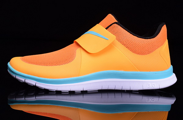 NIKE FREE RUN 3.0 Socfly SD Women-005