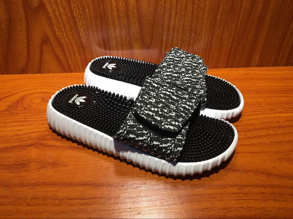 AD Yeezy Slippers men-001