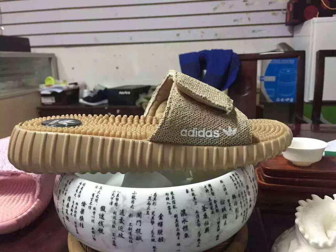 AD Yeezy Slippers men-004