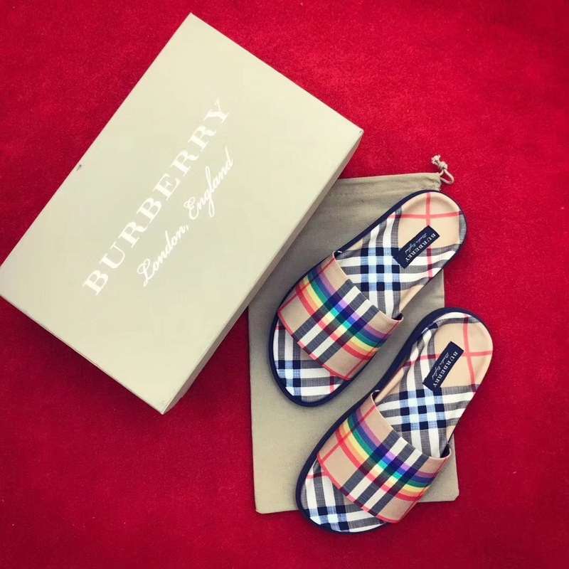 Burberry women slippers AAA-006(35-42)