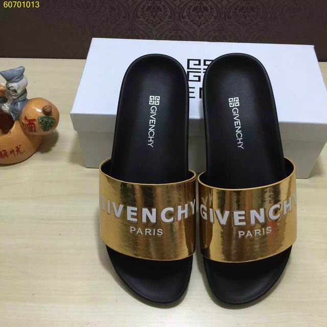 Givenchy men slippers AAA-011(38-44)