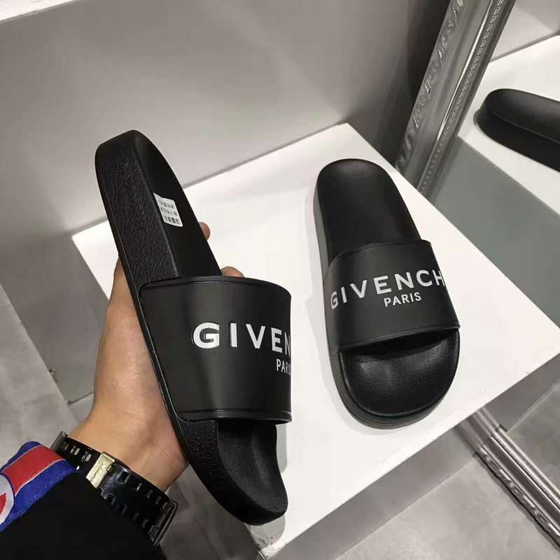 Givenchy men slippers AAA-020(40-45)