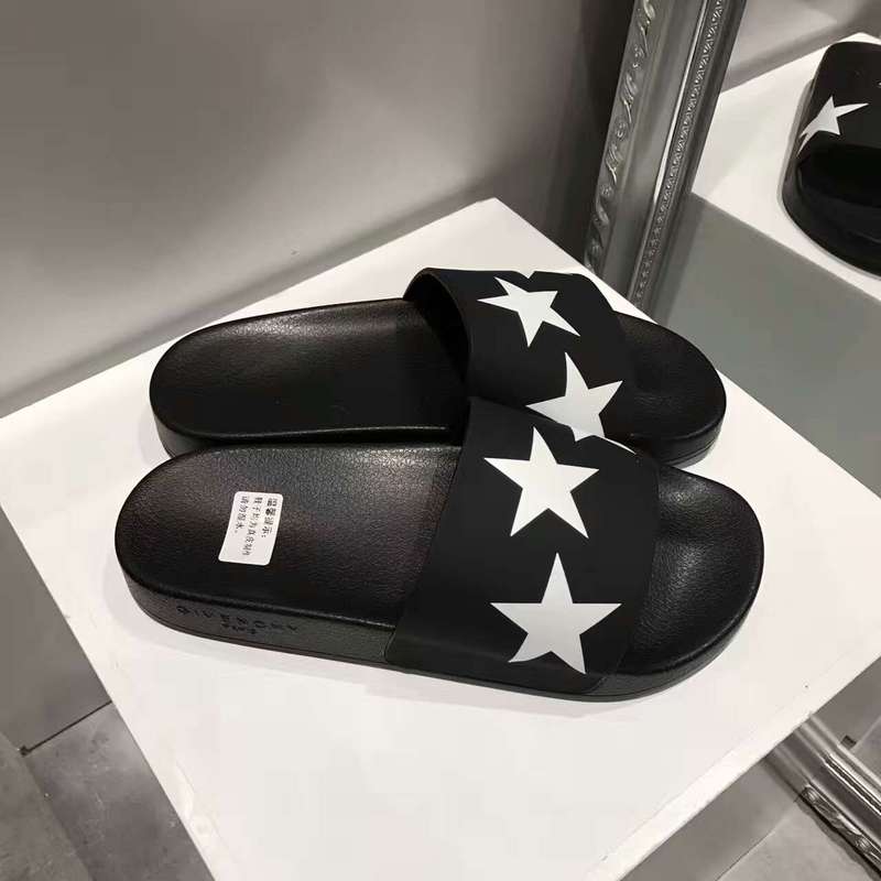 Givenchy men slippers AAA-024(40-45)