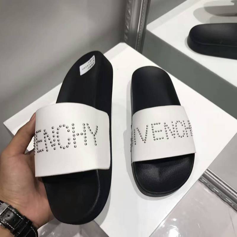 Givenchy men slippers AAA-030(40-44)