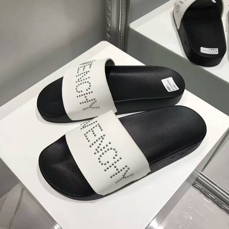 Givenchy men slippers AAA-030(40-44)