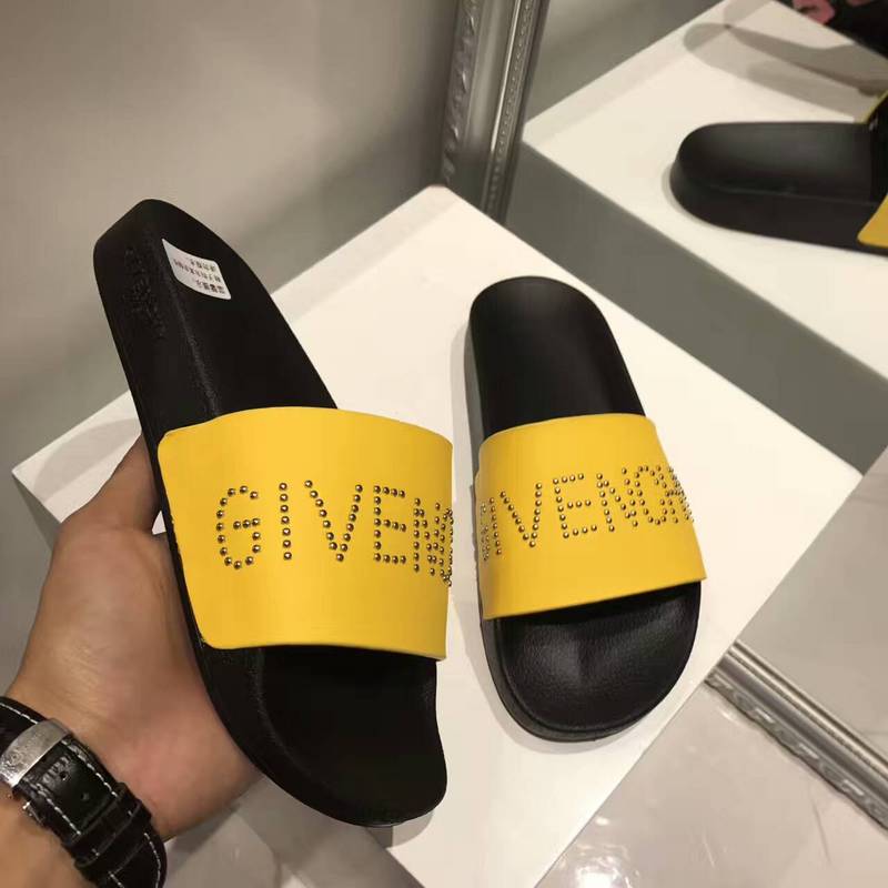 Givenchy men slippers AAA-034(40-44)