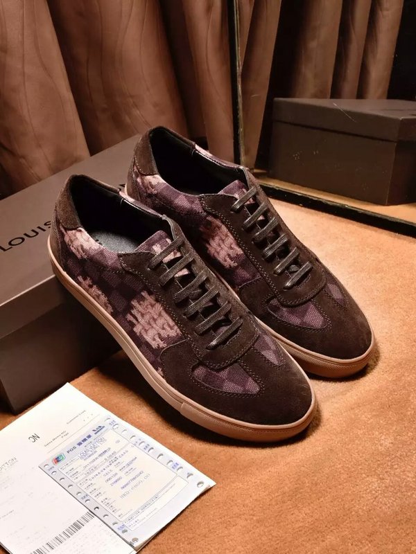 LV Men shoes 1:1 quality-017