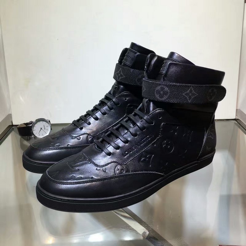 LV Men shoes 1:1 quality-050