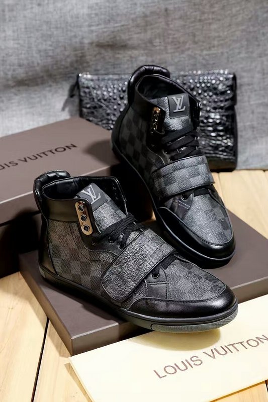 LV Men shoes 1:1 quality-053