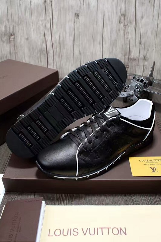 LV Men shoes 1:1 quality-131