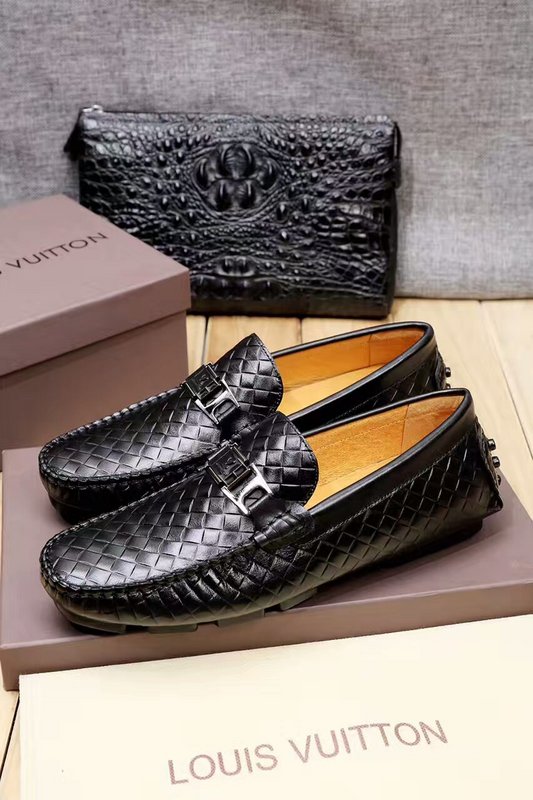 LV Men shoes 1:1 quality-138