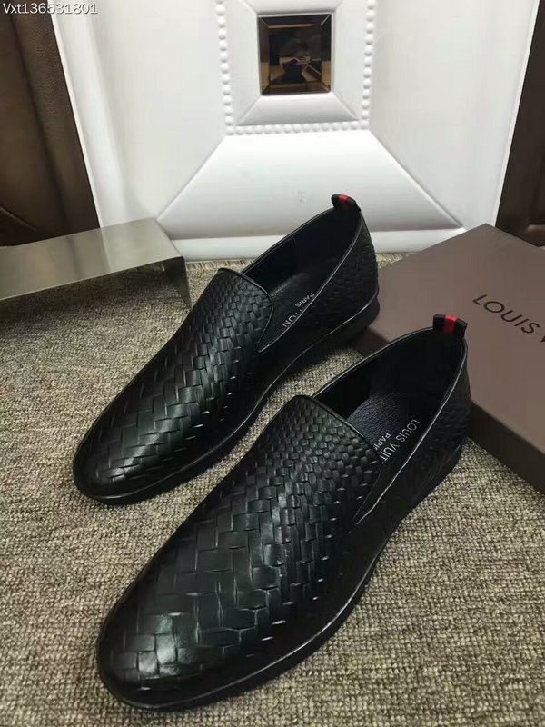 LV Men shoes 1:1 quality-145