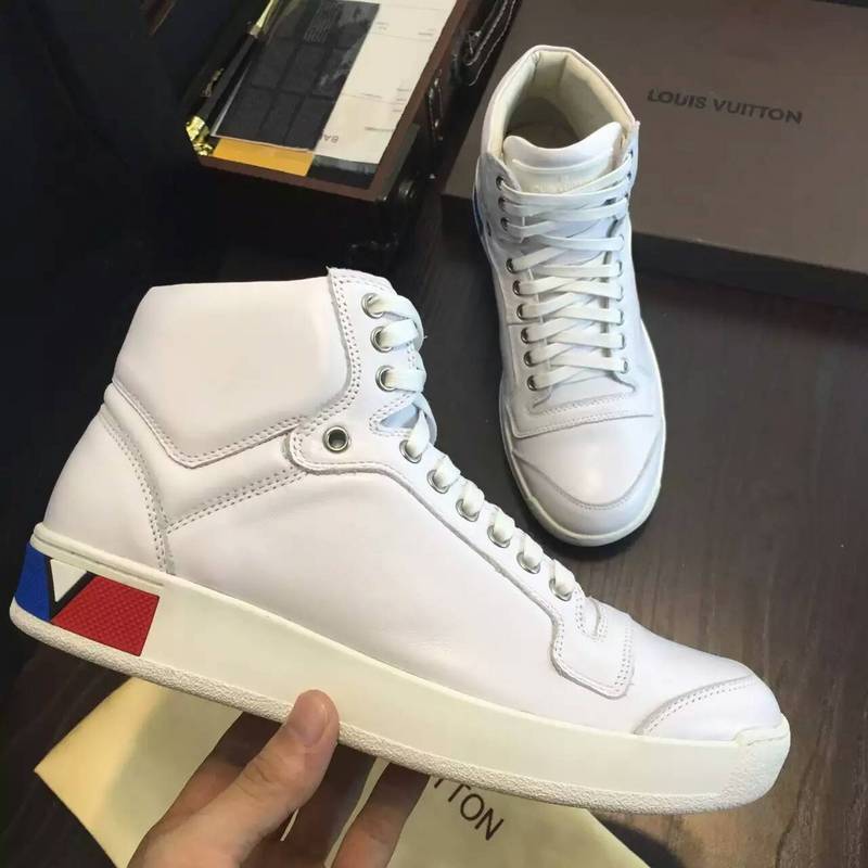 LV Men shoes 1:1 quality-207