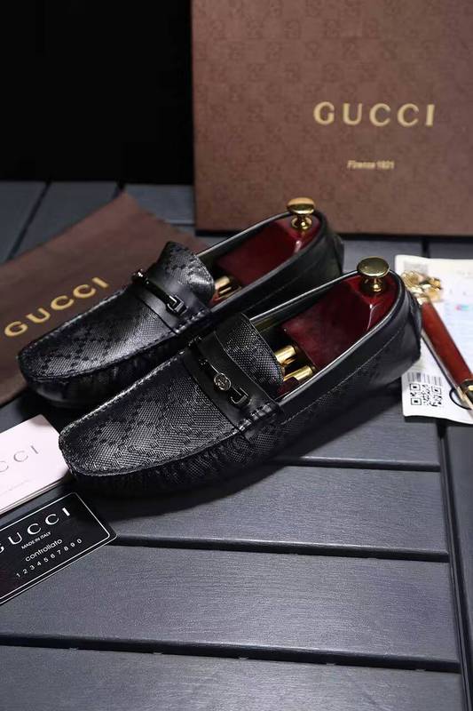 LV Men shoes 1:1 quality-213