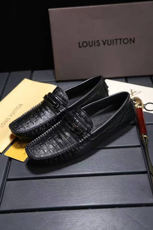 LV Men shoes 1:1 quality-215