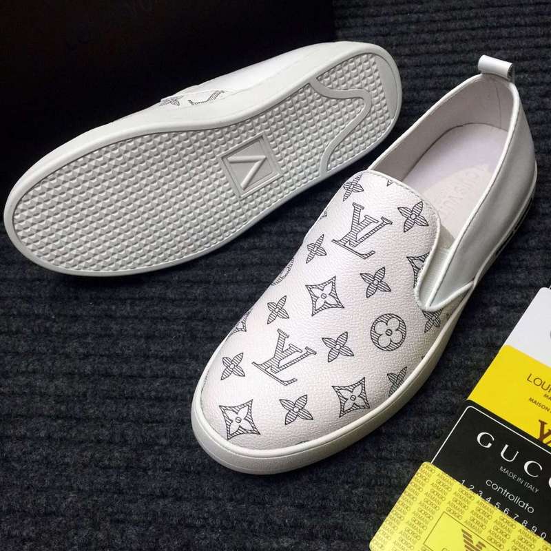 LV Men shoes 1:1 quality-216