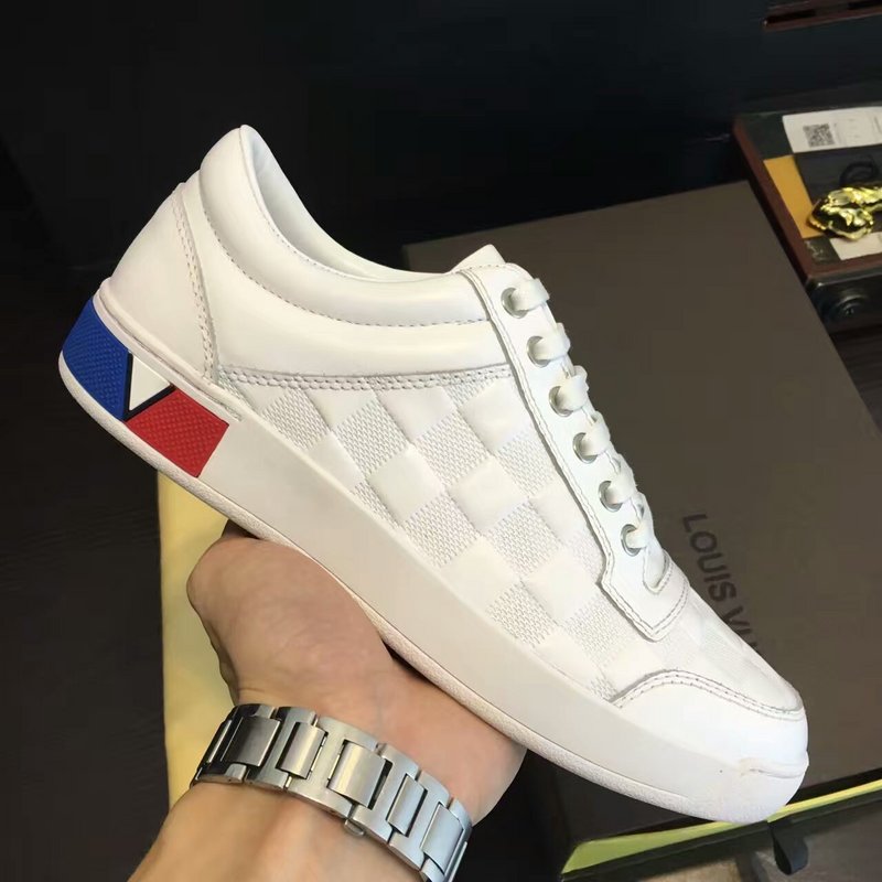 LV Men shoes 1:1 quality-233