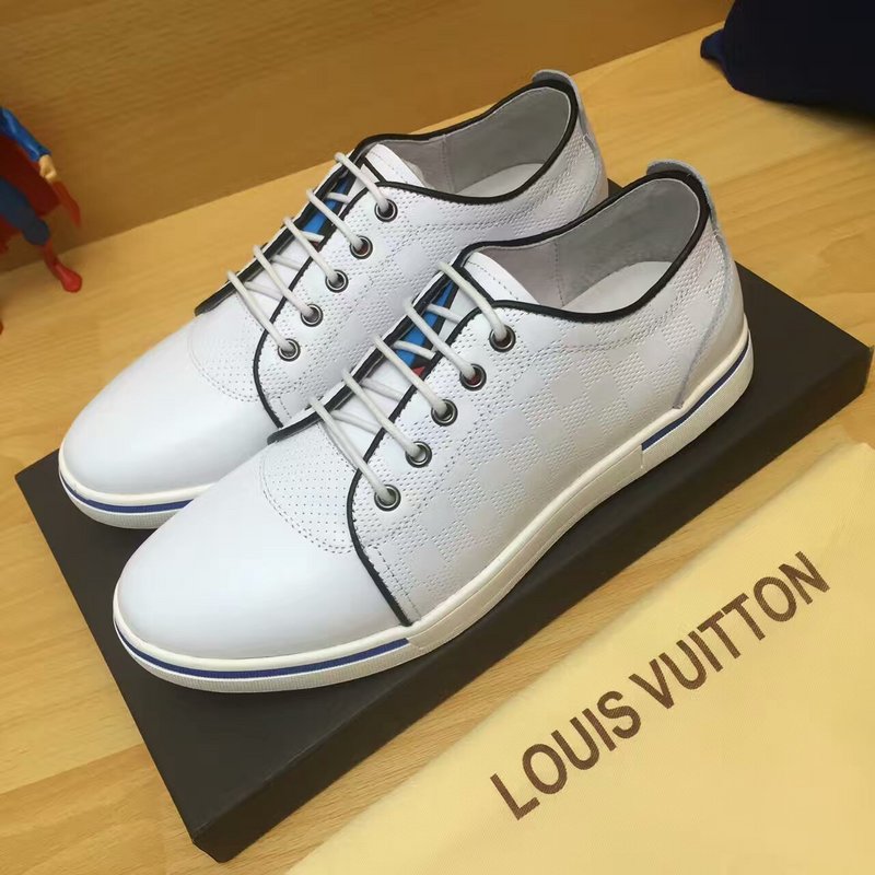 LV Men shoes 1:1 quality-240