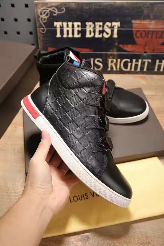 LV Men shoes 1:1 quality-268