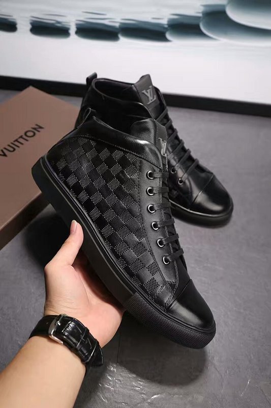 LV Men shoes 1:1 quality-292