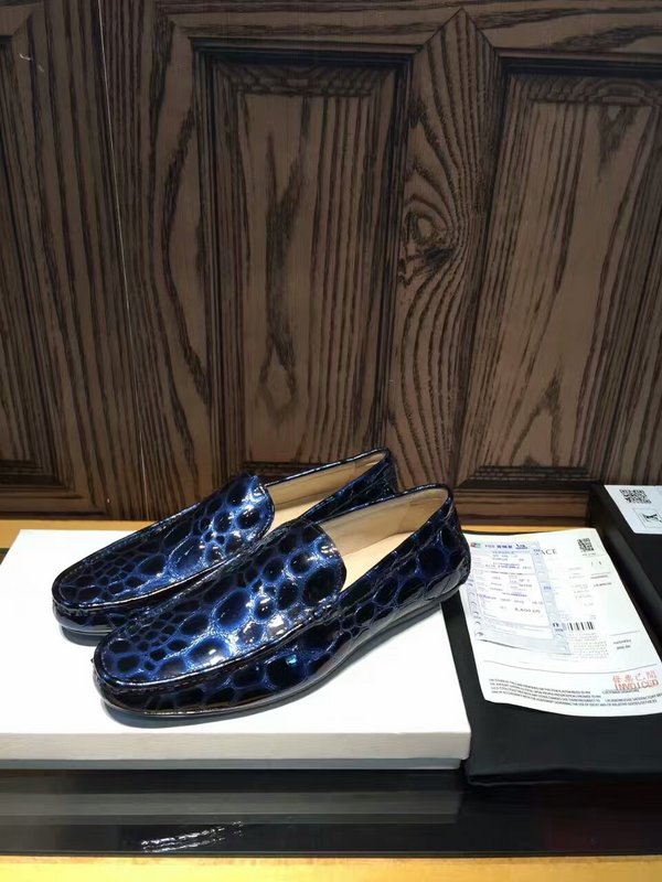 LV Men shoes 1:1 quality-305