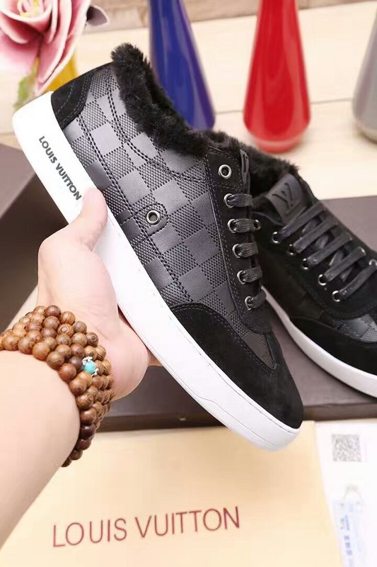 LV Men shoes 1:1 quality-339