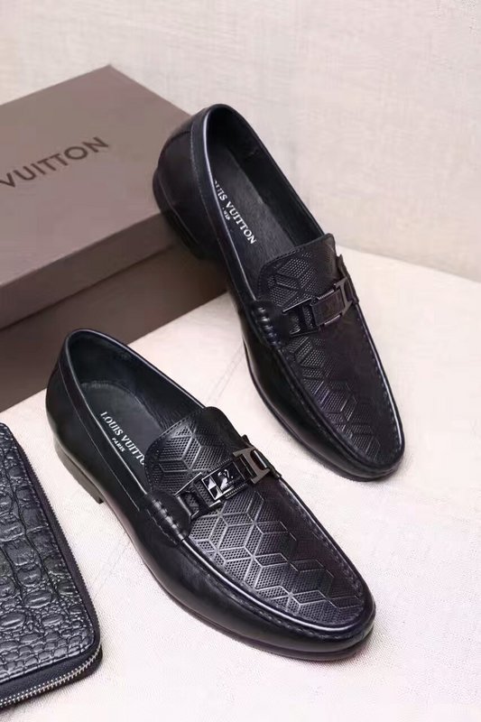 LV Men shoes 1:1 quality-346