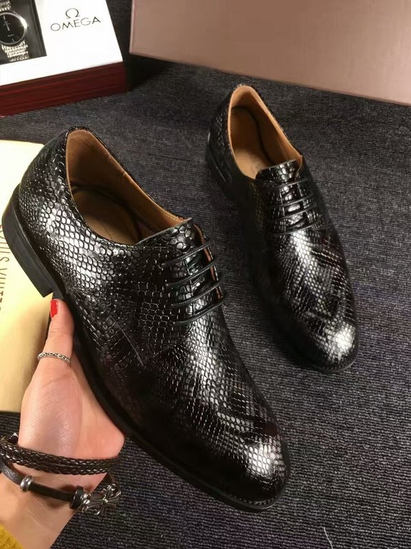 LV Men shoes 1:1 quality-370