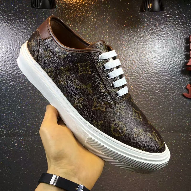 LV Men shoes 1:1 quality-393