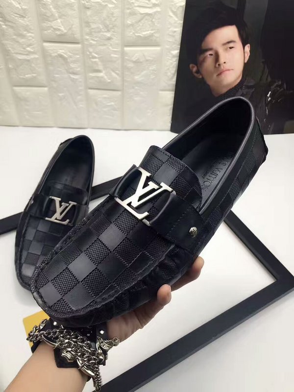 LV Men shoes 1:1 quality-450