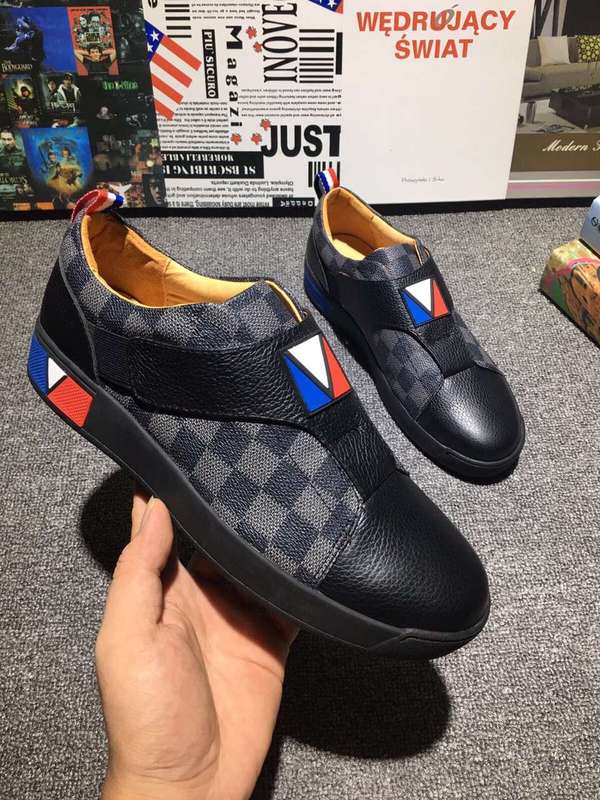 LV Men shoes 1:1 quality-502