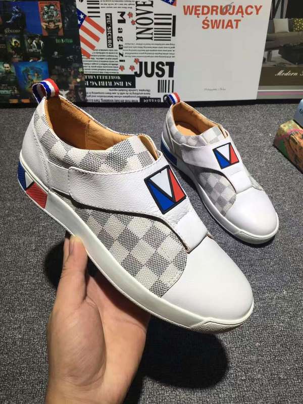 LV Men shoes 1:1 quality-503