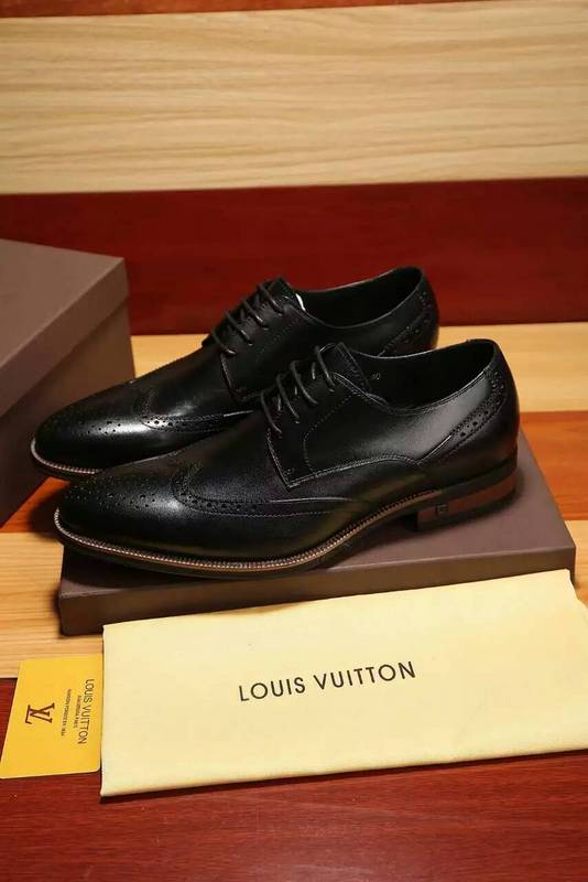 LV Men shoes 1:1 quality-507