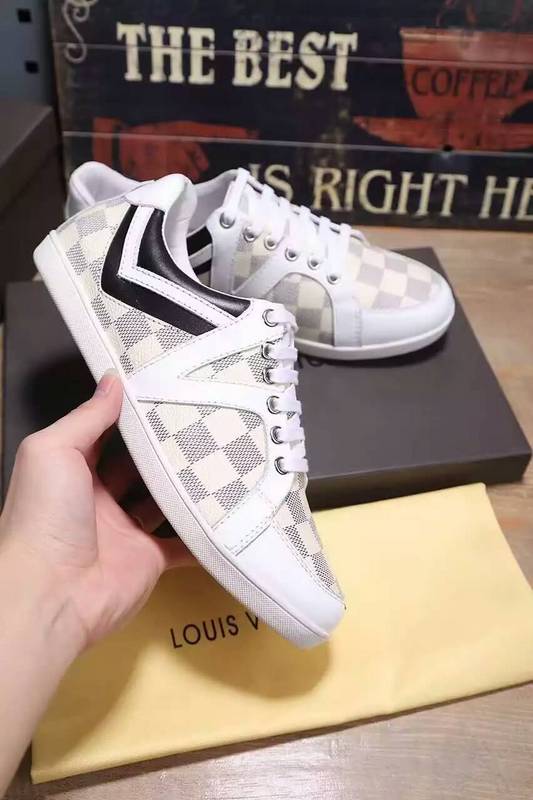 LV Men shoes 1:1 quality-512