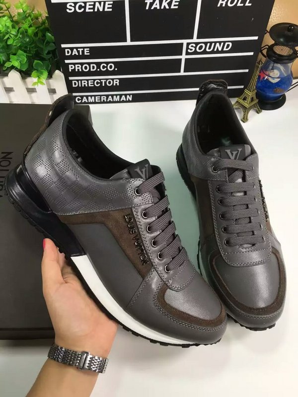 LV Men shoes 1:1 quality-523